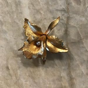 Vintage Floral Brooch